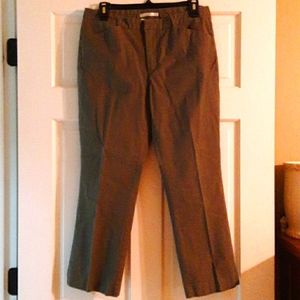 Comfy,  twill ankle pant